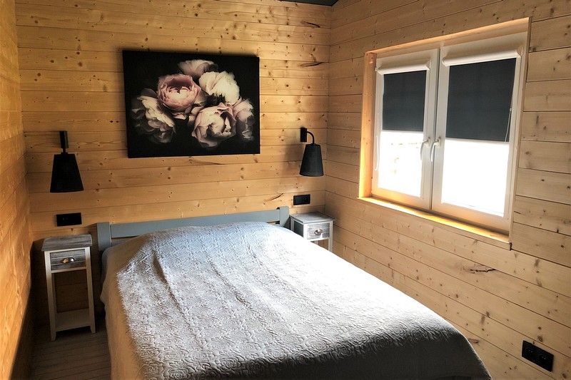 Superior różany - sypialnia z podwójnym łóżkiem