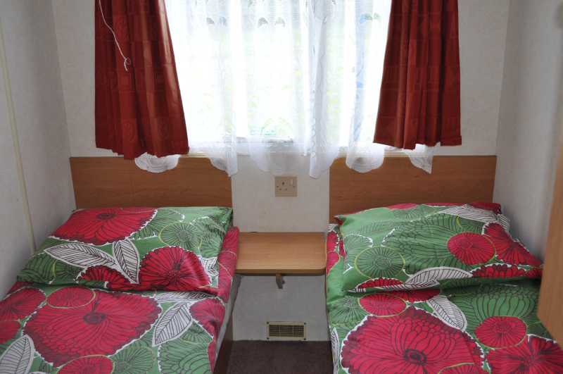 Sypialnia z pojedynczymi łóżkami - dziecięca (łóżka 160 cm)